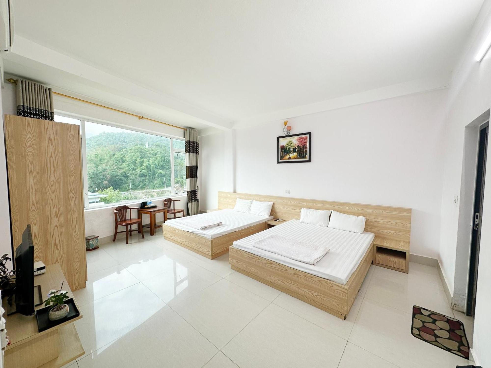 Quy Anh Hotel Bao Lac Town Extérieur photo