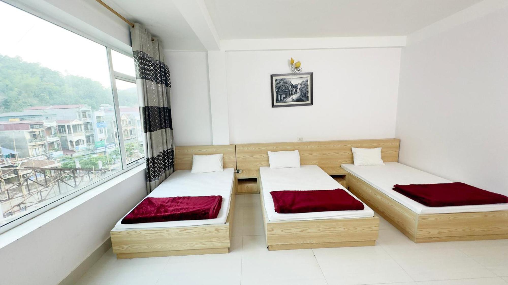 Quy Anh Hotel Bao Lac Town Extérieur photo