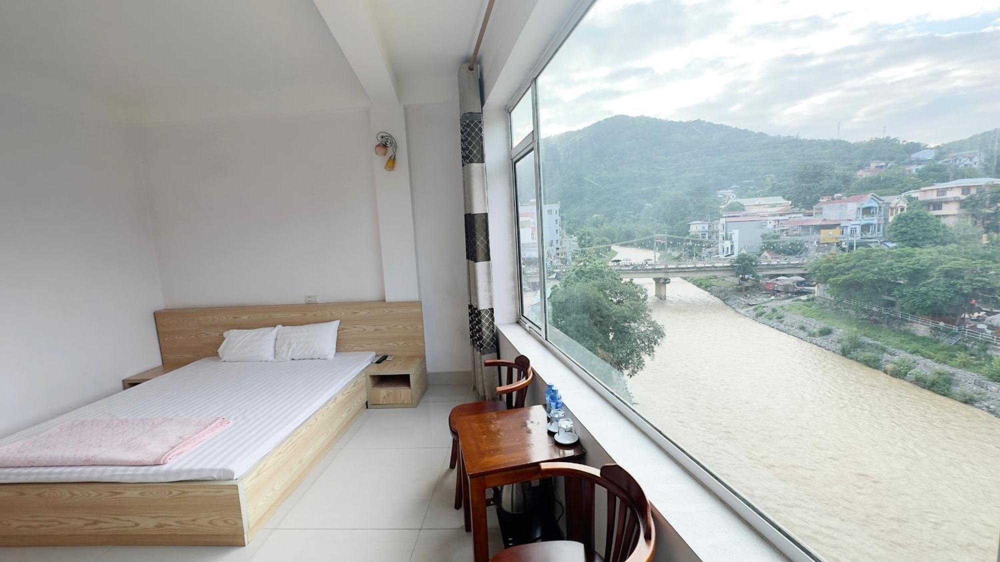 Quy Anh Hotel Bao Lac Town Extérieur photo